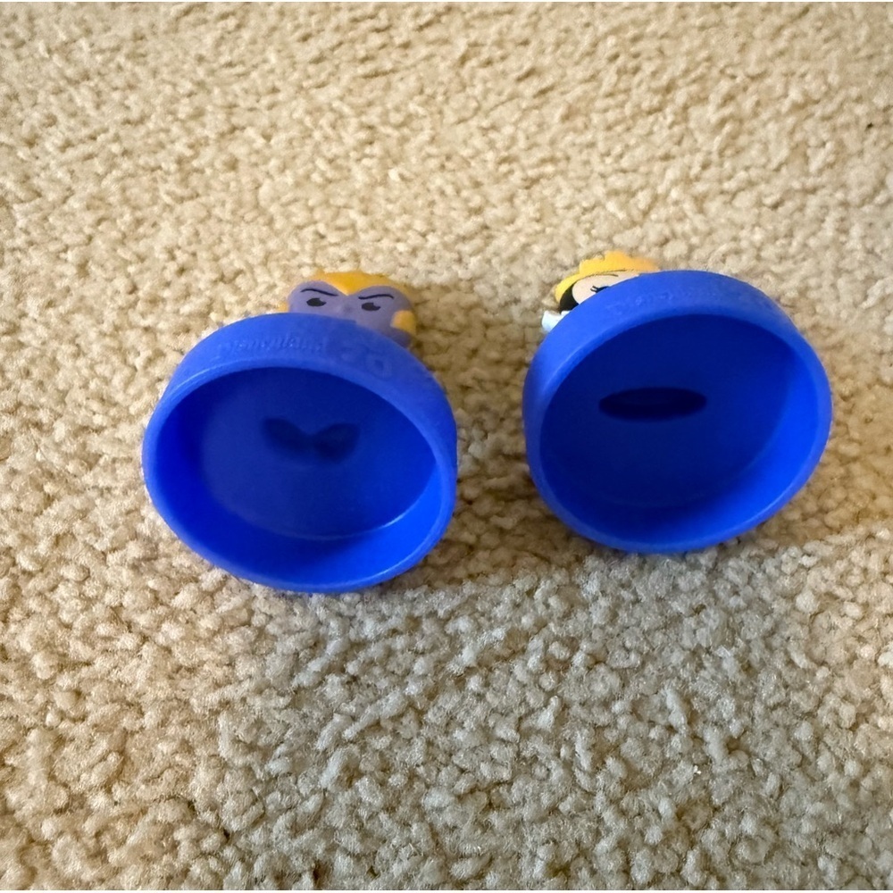 ❤️  NIP Disneyland 70 Thanos and Evil Queen McDonalds Happy Meal Toy - Picture 9 of 11
